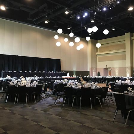 Even Hotel Chicago - Tinley Park - Convention Center By Ihg Exterior photo